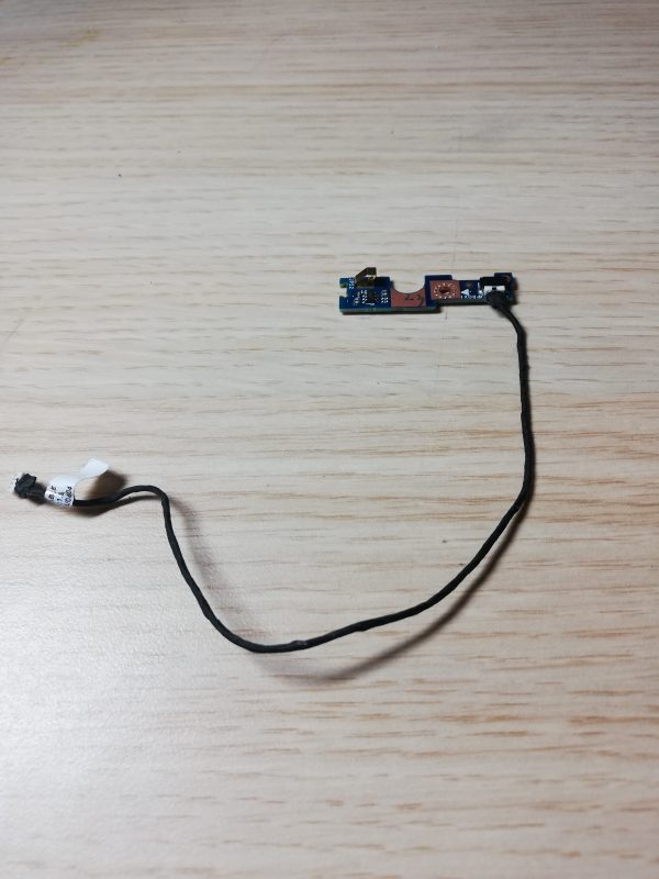 Lenovo DC02001U700